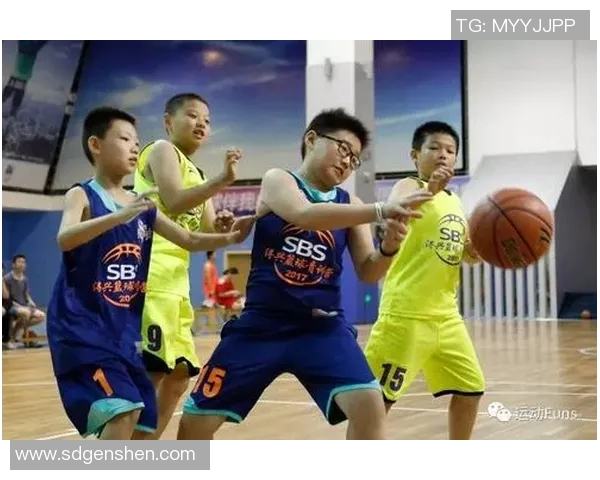 重庆篮球队灵活性变革引发热议探索新战术与团队协作的未来发展