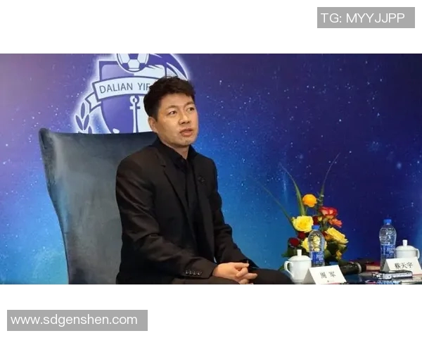 飞盘追梦：周军的热血人生与深度对话探索